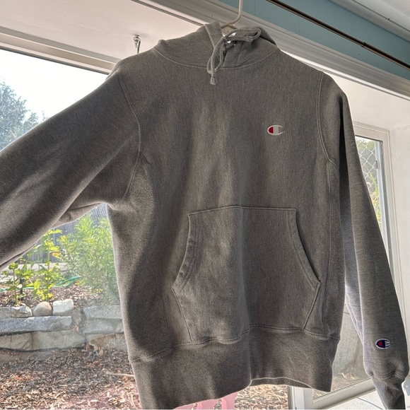 Champion Reverse Weave hoodie - Picture 2 of 8